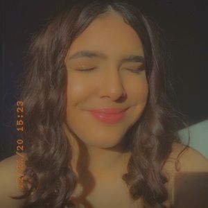 Meet your Posher, Mia